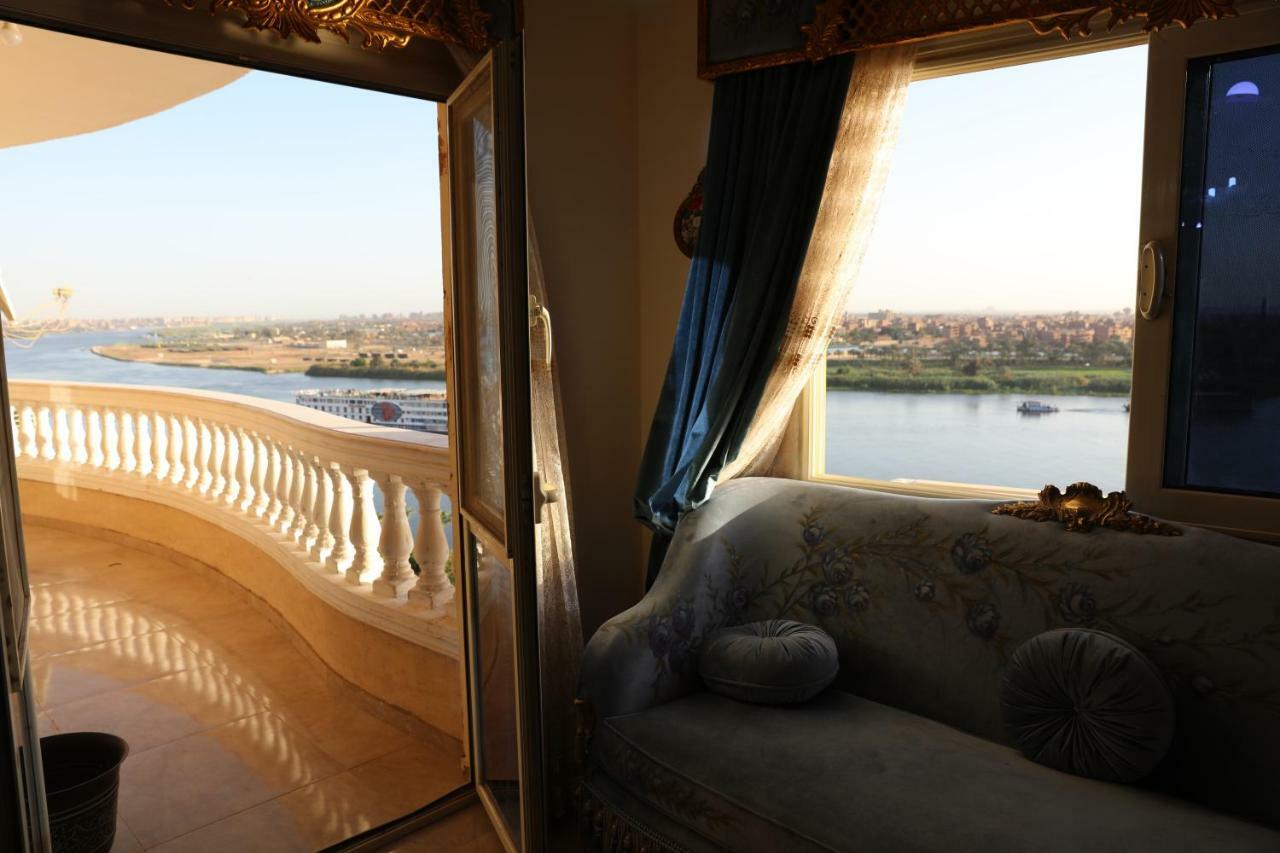 Maadi, Direct Nile River View From All Rooms El El Cairo Exterior foto