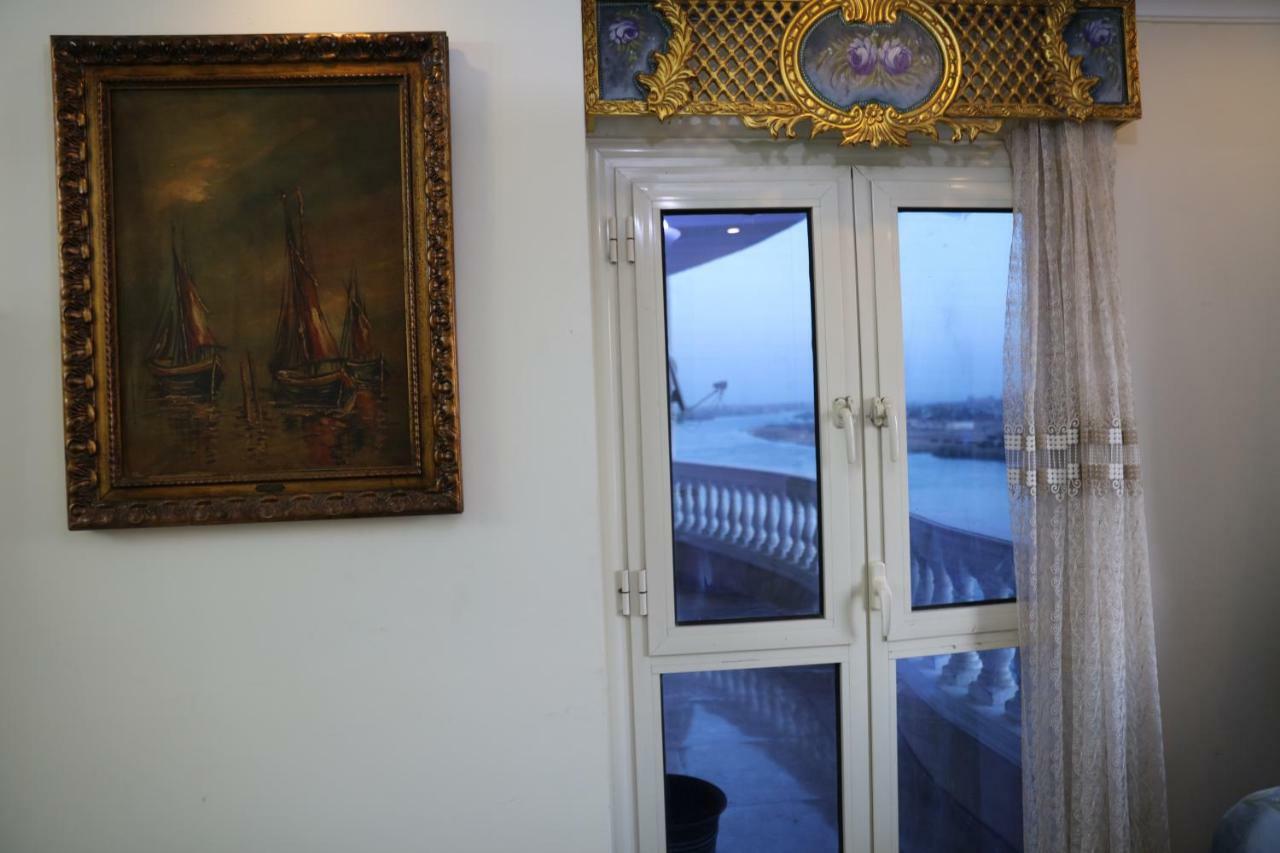 Maadi, Direct Nile River View From All Rooms El El Cairo Exterior foto