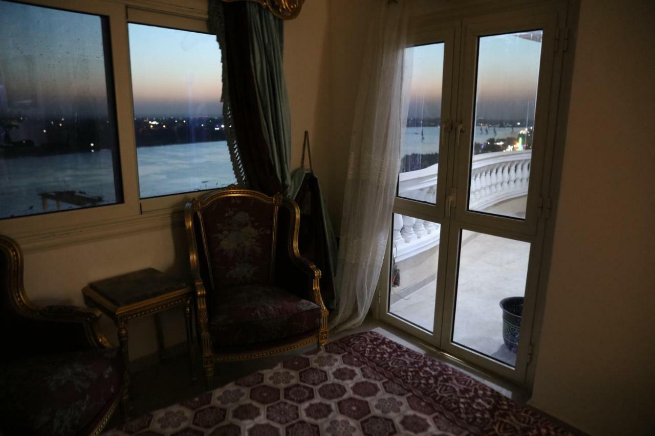 Maadi, Direct Nile River View From All Rooms El El Cairo Exterior foto
