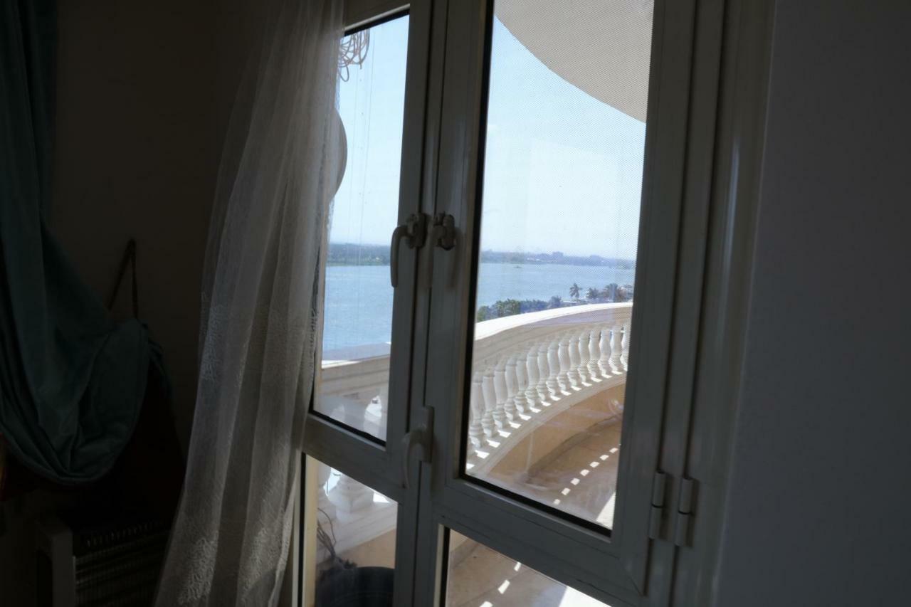 Maadi, Direct Nile River View From All Rooms El El Cairo Exterior foto